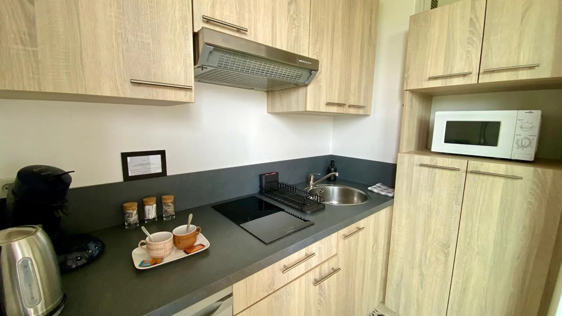 Superbe Appartement Confortable, Proche Centre Ville Rennes Lägenhet